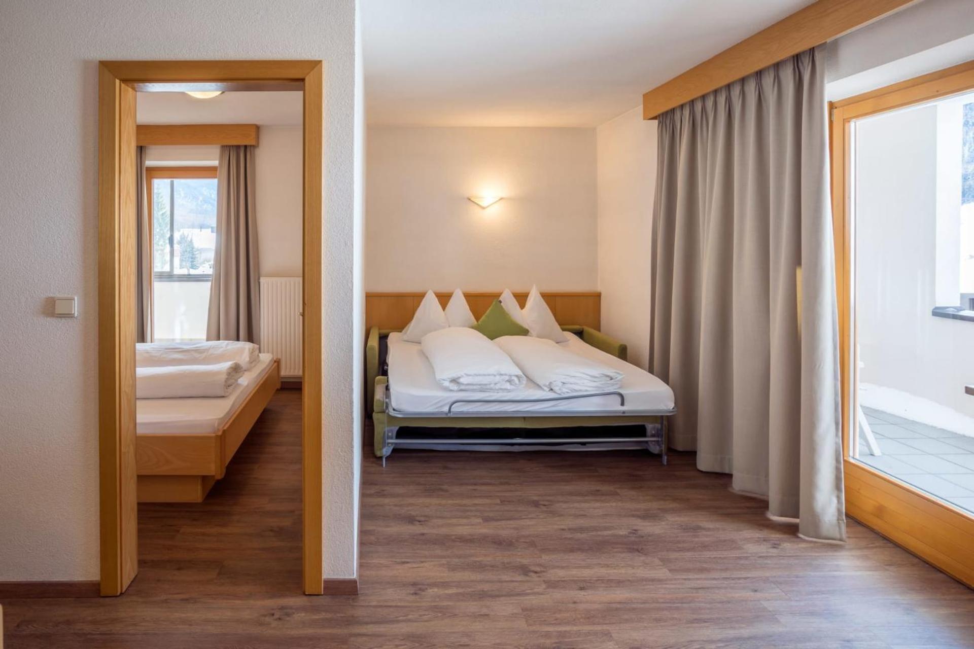 Mountain Living Apartments San Valentino alla Muta Luaran gambar