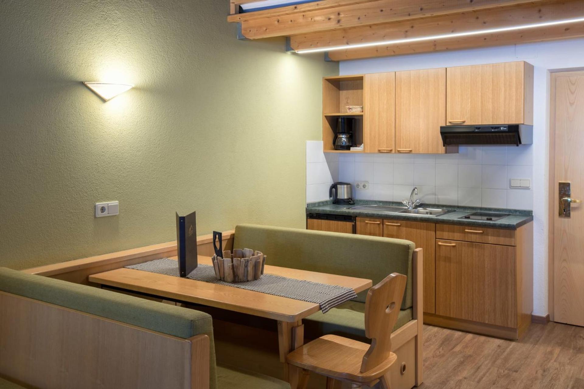 Mountain Living Apartments San Valentino alla Muta Luaran gambar