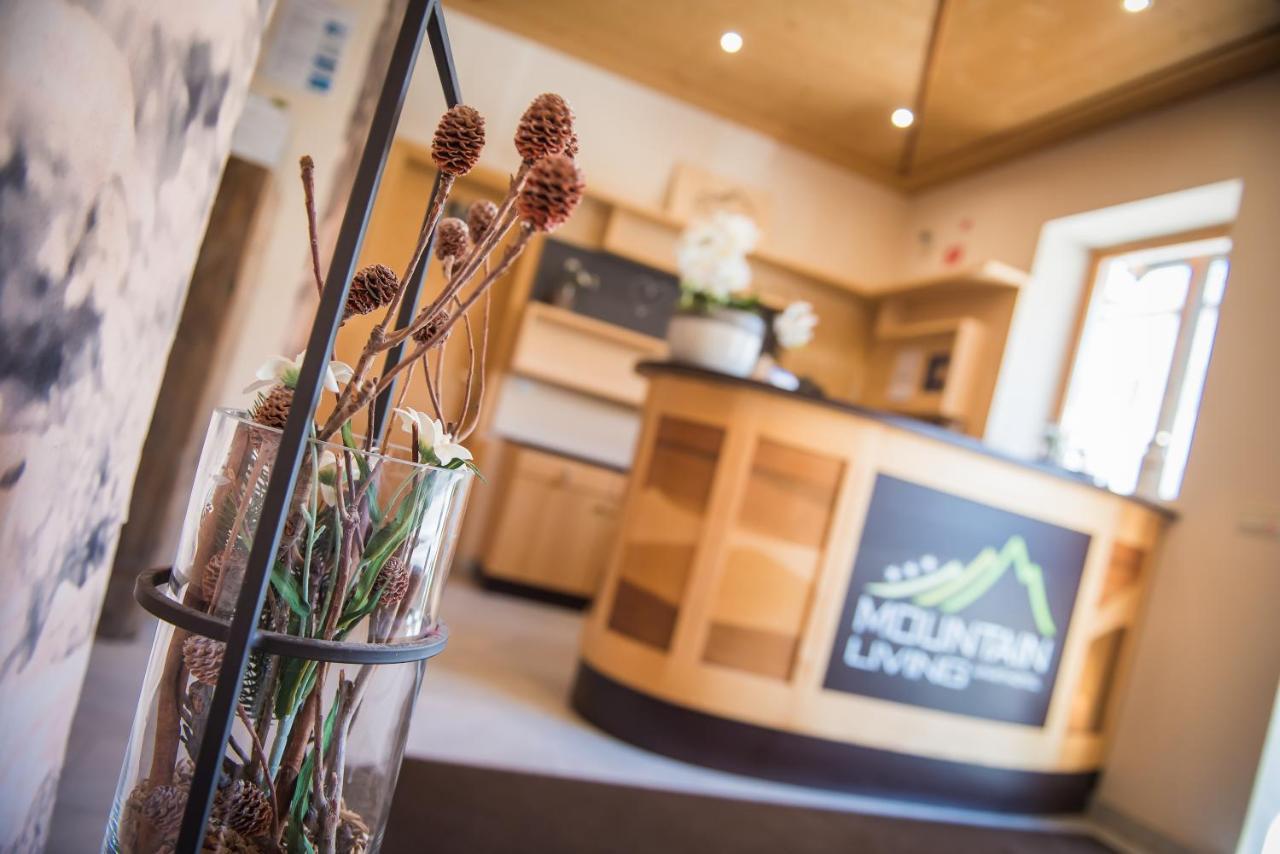 Mountain Living Apartments San Valentino alla Muta Luaran gambar