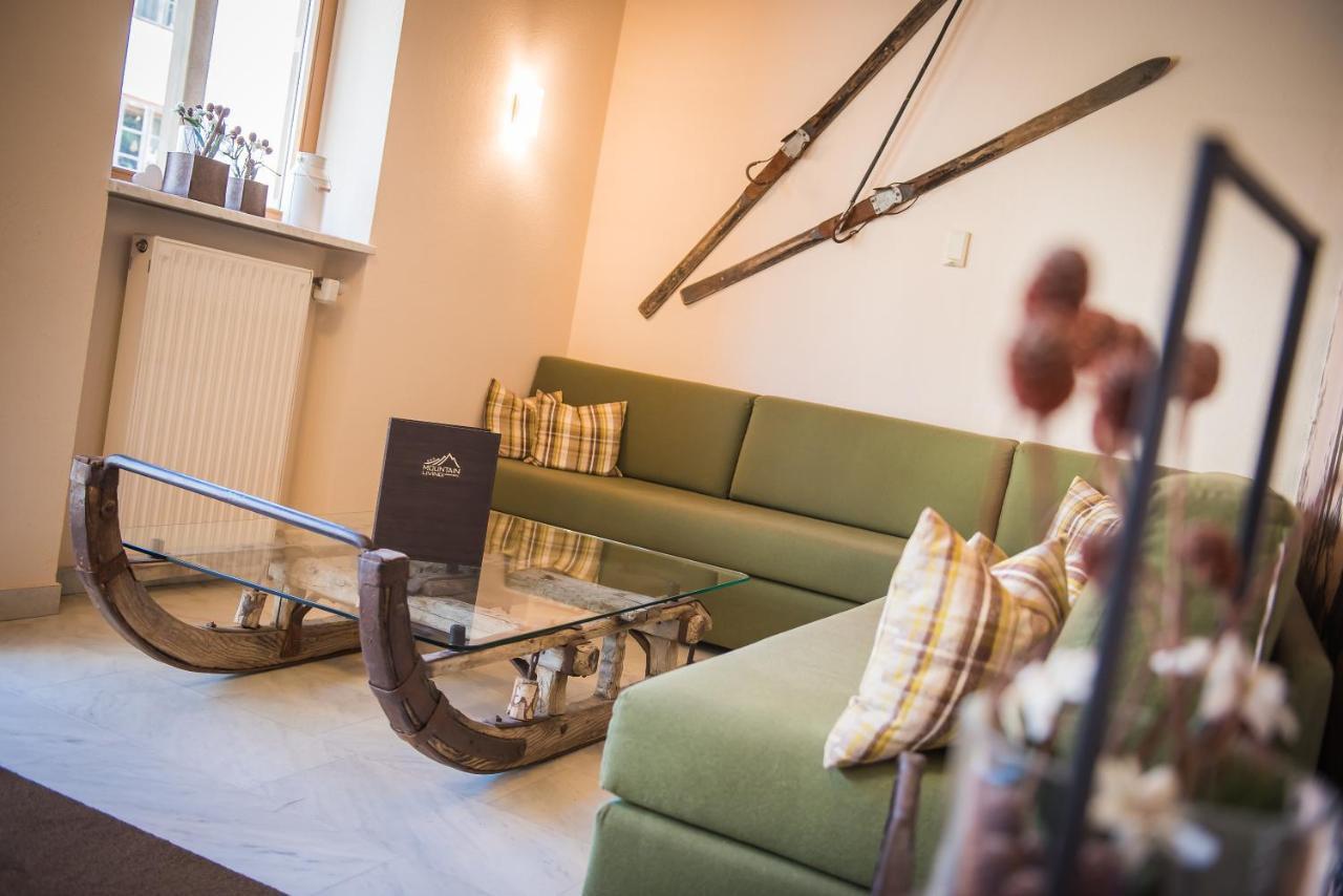 Mountain Living Apartments San Valentino alla Muta Luaran gambar